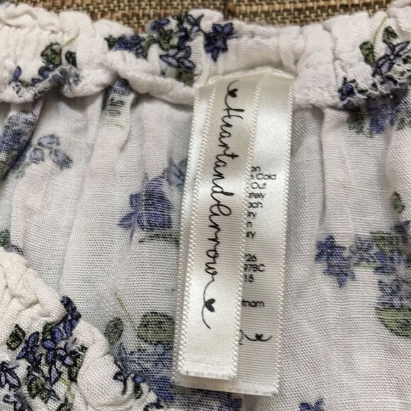 Heart and arrow open shoulder top tie on sleeves - Picture 2 of 6